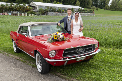 Ford Mustang wedding car