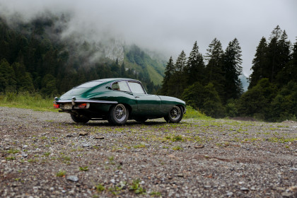 Jaguar E-Type mieten und selber fahren in der Schweiz