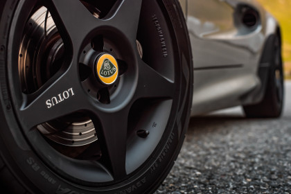 Lotus Elise mieten und selber fahren - Sportwagenvermietung Schweiz