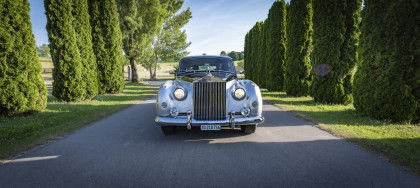 Rolls Royce Silver Cloud rental Switzerland