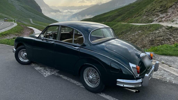 New in the rental range: Jaguar MKII